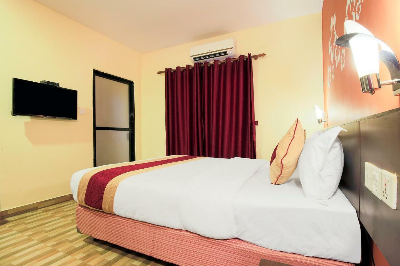 Hotel Vision Safari Pvt Ltd Sauraha Exterior foto
