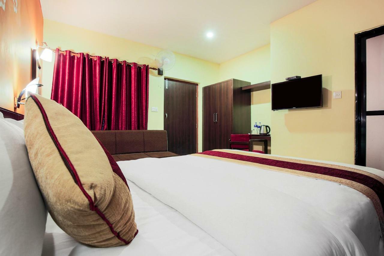 Hotel Vision Safari Pvt Ltd Sauraha Exterior foto